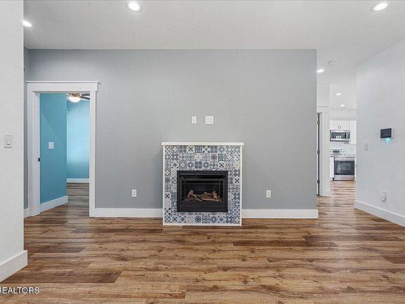 4th image of 1501 Richardson St