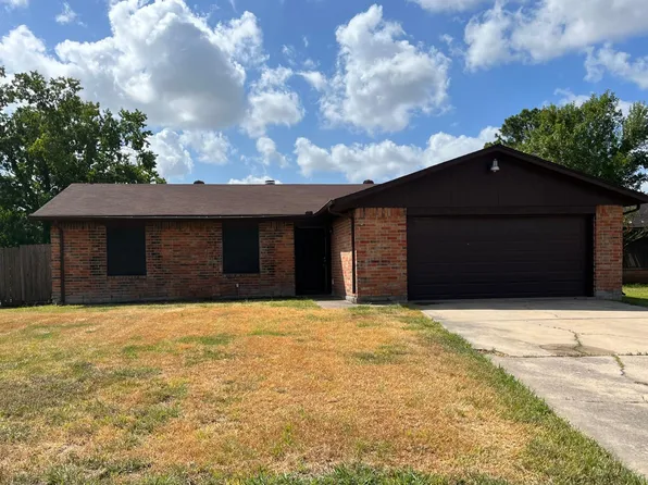 906 Earlsferry Dr, Channelview, TX 77530