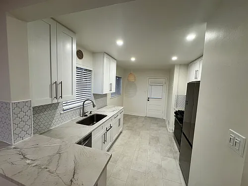 382 S Emerson St #382 Photo 1