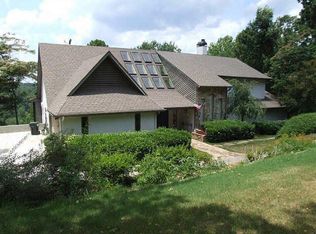 9525 Huntcliff Trce, Sandy Springs, GA 30350