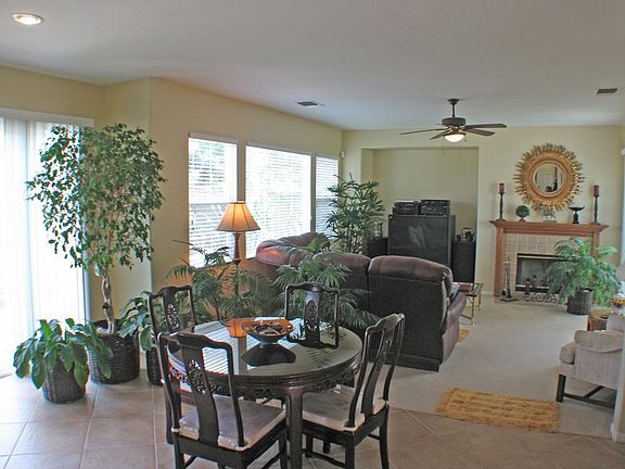 Spacious Family Room