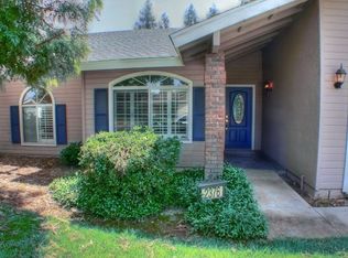 2376 Escalon Ave, Clovis, CA 93611