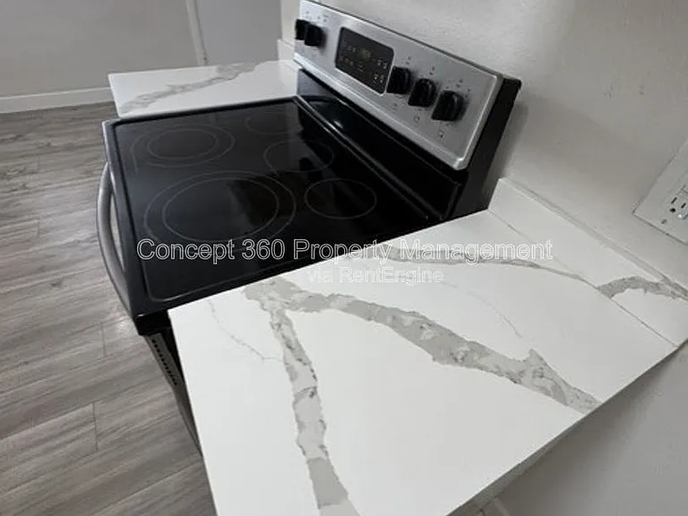 9840 Cedar St #9 — Photo 10