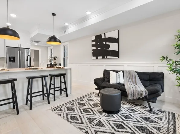 1252 Broadway #1, Somerville, MA 02144