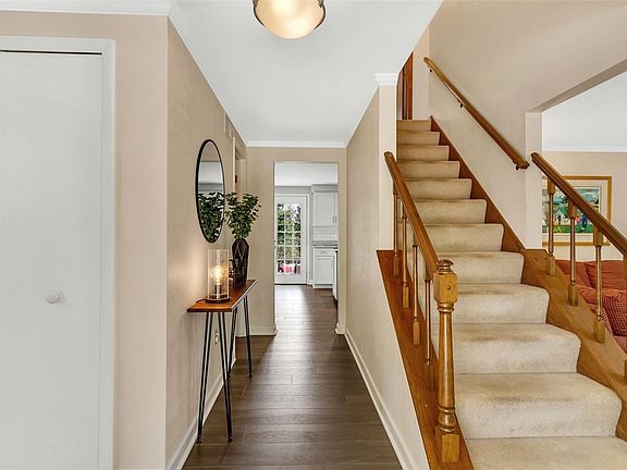 2nd image of 3944 Murry Highlands Cir