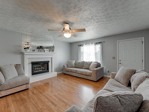 4th image of 2130 N Fork Dr