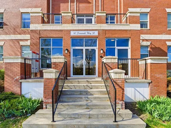 60 S Promenade Way SE #207, Calgary, AB T2Z 3R4