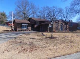 4811 Seine Dr, Godfrey, IL