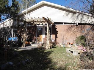 773 E Enchanted Dr, Midvale, UT 84047