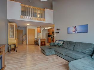 10 Kings Mill Cir UNIT 302, Madison, WI 53718