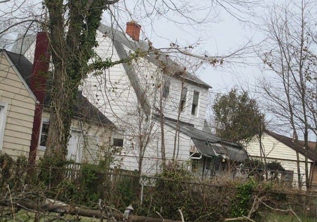 2nd image of 512 Lasalle Ave