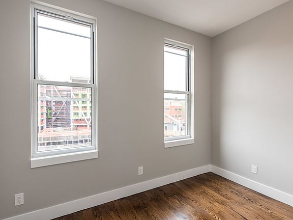 4th image of 126 Melrose St #2F