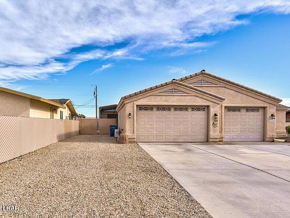 4th image of 2124 Mimosa Dr