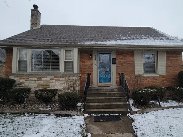 9232 S Utica Ave, Evergreen Park, IL 60805