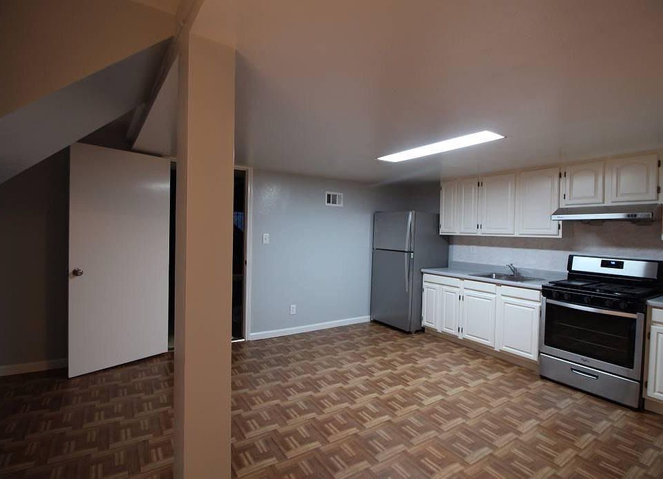 1st image of 2190 21st Ave