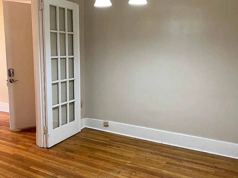 Dining room entry front living via French doors