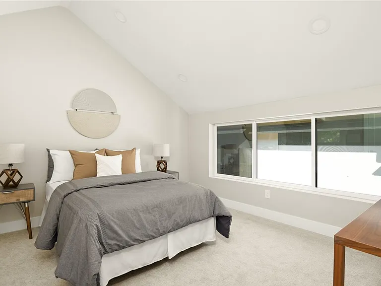 1451 Irving St — Photo 23