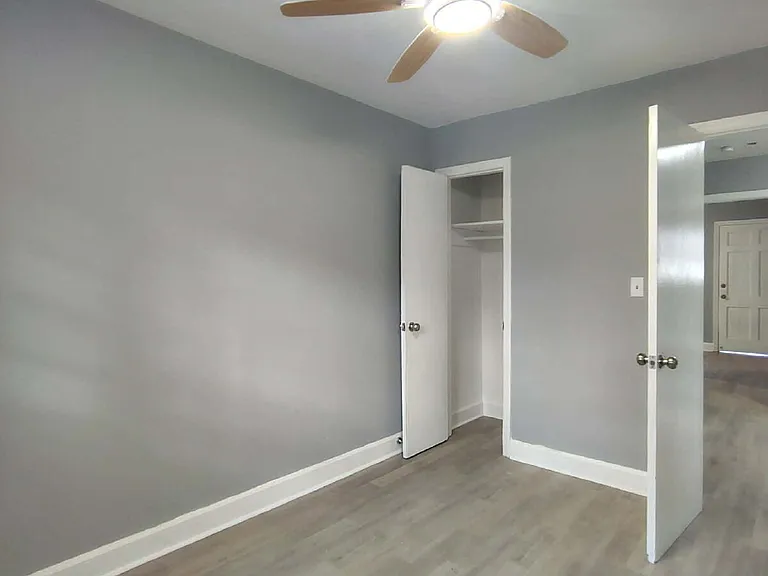 1306 Grace St — Photo 14