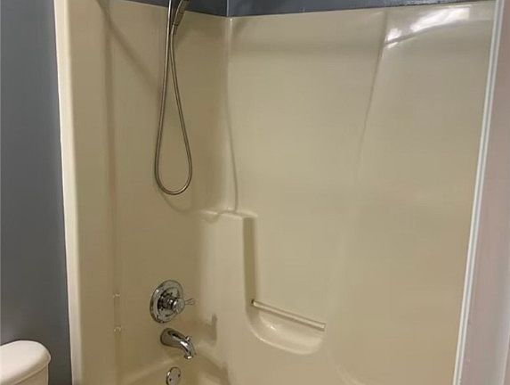 5th image of 1204-1228 Superior Pointe Pl