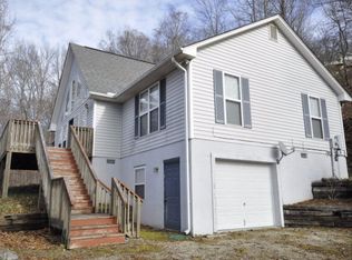 672 Chimney Ridge Dr, Topton, NC 28781