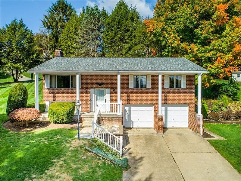 1st image of 110 E Primrose Dr