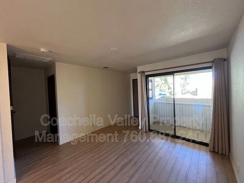 1 bed, 1.0 bath, 589 sqft, $1,595 — Photo 4