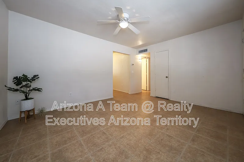 2 bed, 1.0 bath, 822 sqft, $1,350 — Photo 4