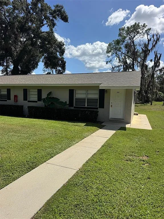 2 bed, 1.0 bath, 1028 sqft, $1,199 — Photo 1