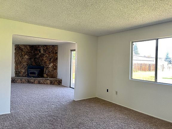 5th image of 3469 Alta Mesa Dr