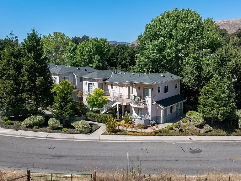 3372 Rockview Pl #1 — Photo 24