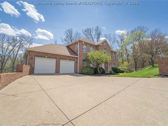 4th image of 105 E Ridge Rd