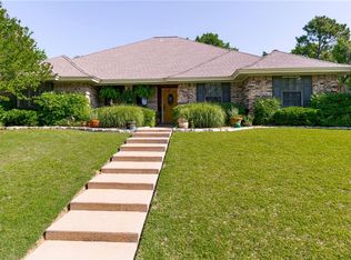 512 Quail Crest Dr, Colleyville, TX 76034