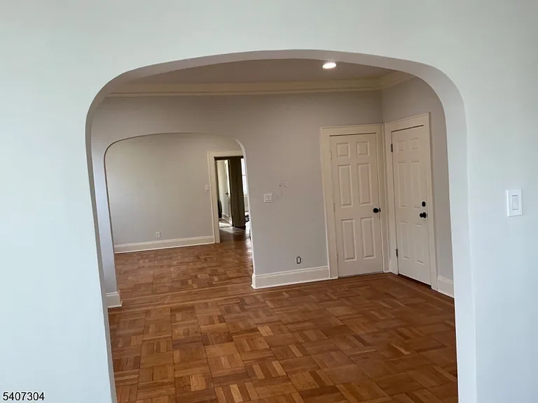 176 Weequahic Ave #2 — Photo 14