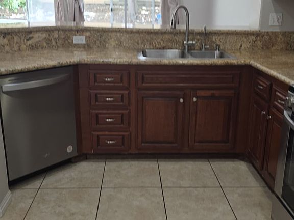 4th image of 10988 Ivy Hill Dr Unit 2