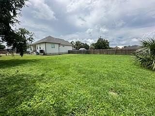 4th image of 8404 Prince Dr