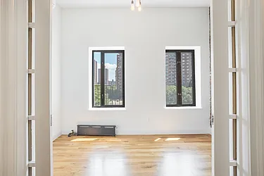 Rented by Safdie Realty Group