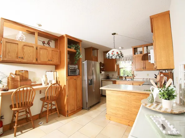 W8569 County Rd W, Beaver Dam, WI 53916