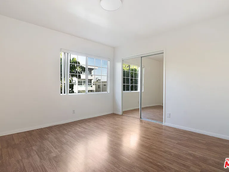 1937 S Bedford St #4 — Photo 15