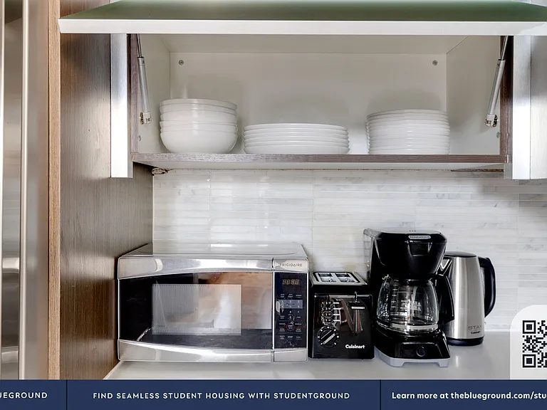 72 Willoughby St #2B — Photo 6