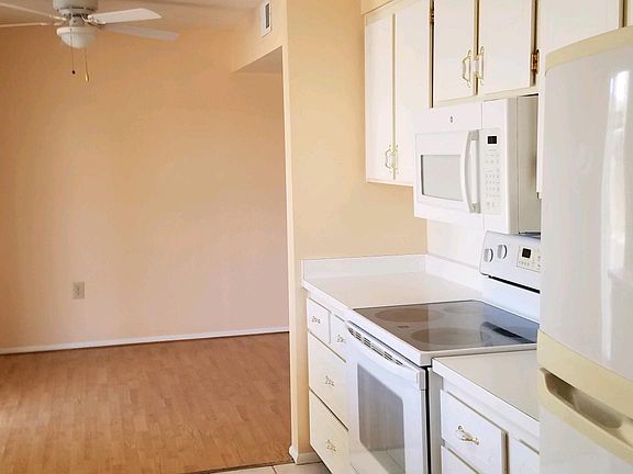 2nd image of 10232 W Desert Rock Dr