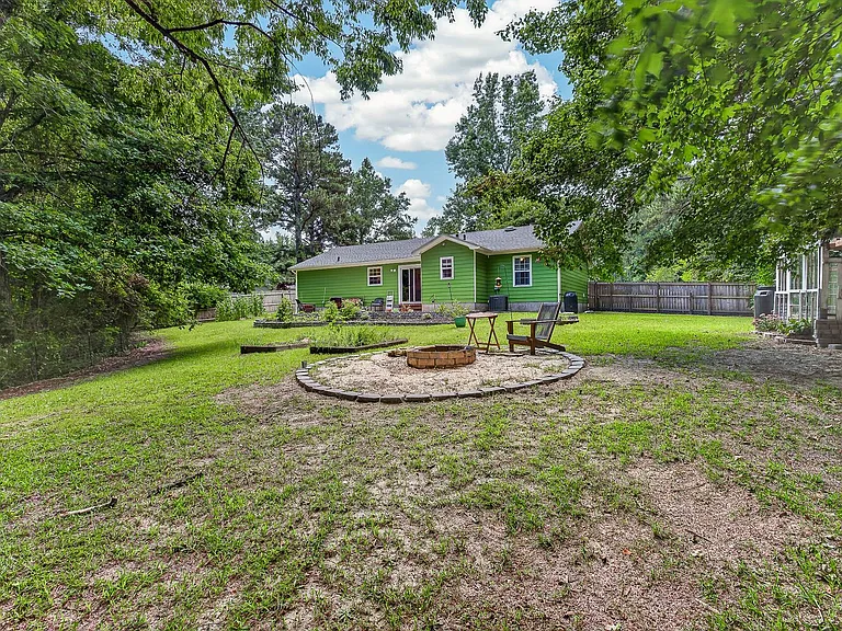130 Falcon Crest Rd — Photo 25