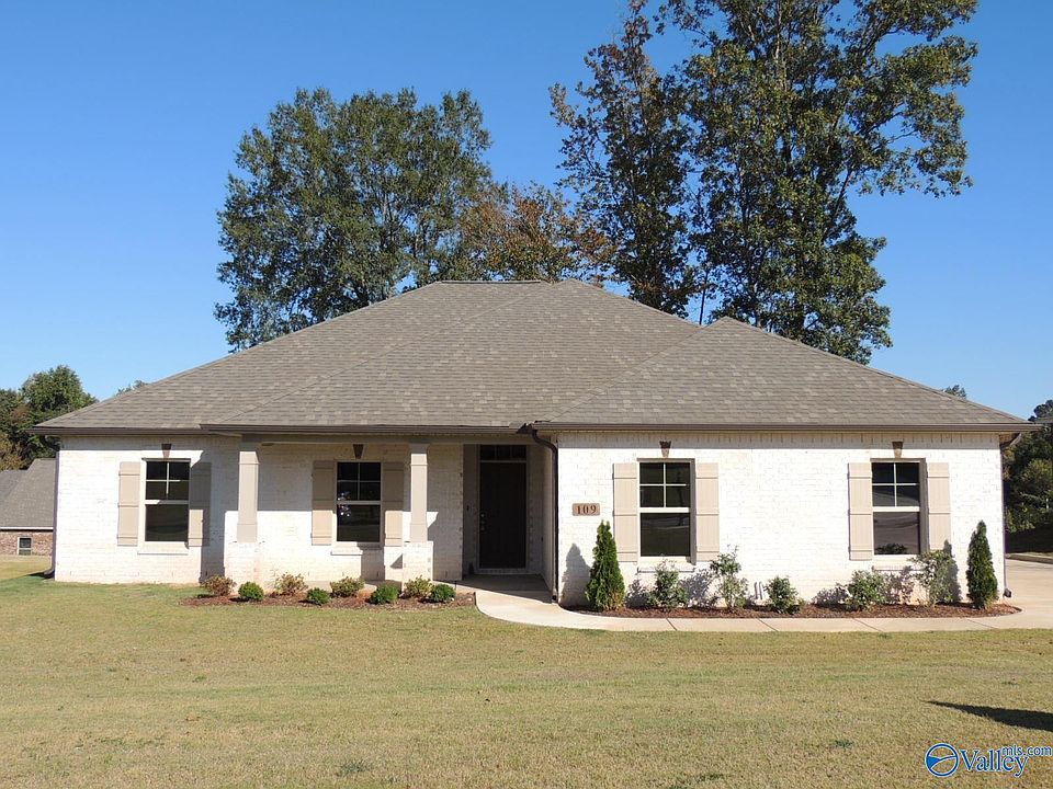 1st image of 109 Fawn Brook Dr