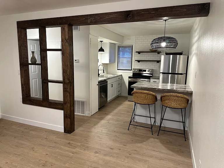 2806 Willow Dr #2810-1 — Photo 1