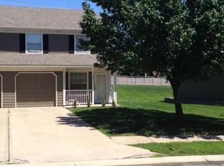 738 SW Lemans Ln, Lees Summit, MO 64082