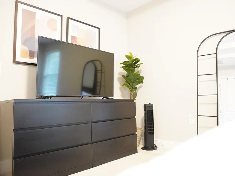 Bedroom #1