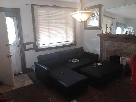 3rd image of 3126 Sunshine Ave