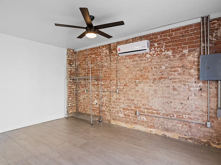 2225 N 9th St — Photo 20