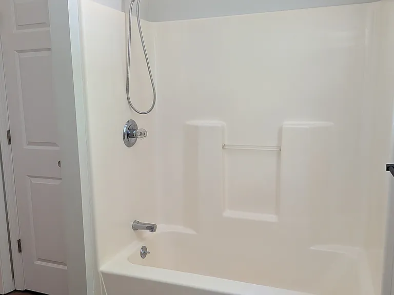 637 River Rd #B — Photo 6