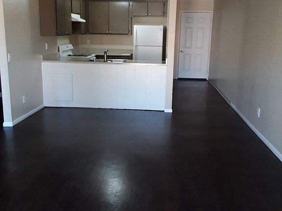 4th image of 1212 Calle Jules #17