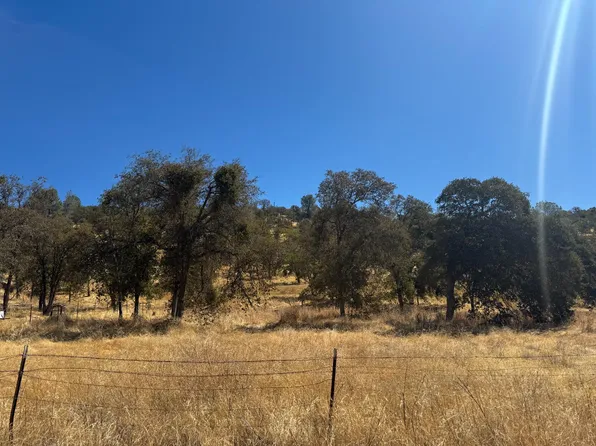 837 Castillo Way, La Grange, CA 95329